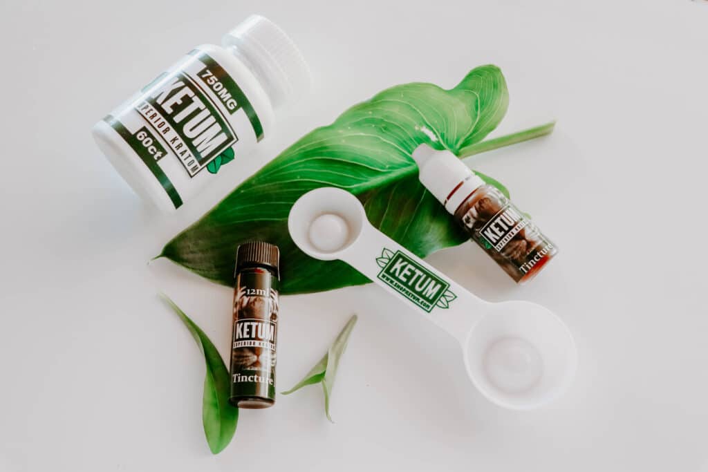 Kratom Tinctures: Benefits, Uses, Side Effects and More 1 IMG 7384 1